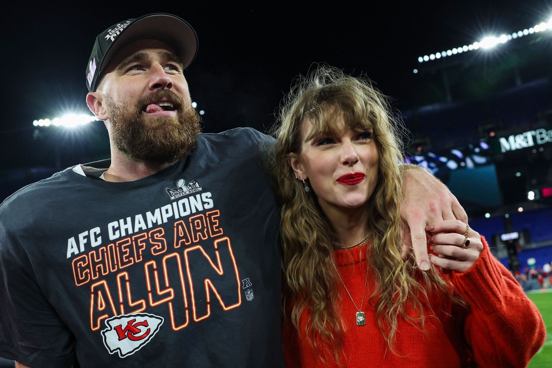 “Does feel kiiiiinda shady”- Perez Hilton reacts to theories suggesting Taylor Swift threw shade at Travis Kelce’s ex during New Heights appearance