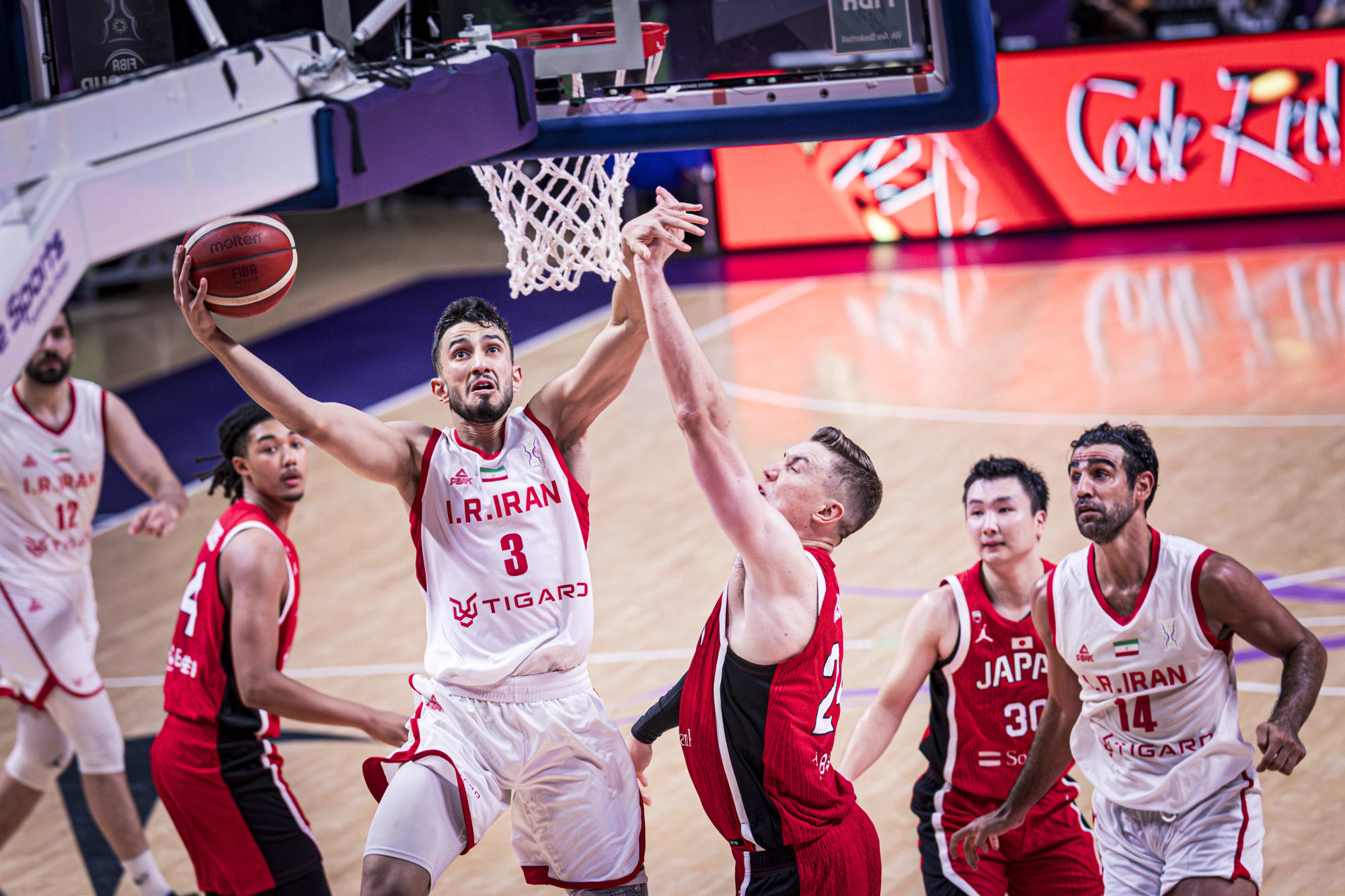 Iran close strong to stun Japan in Group B thriller