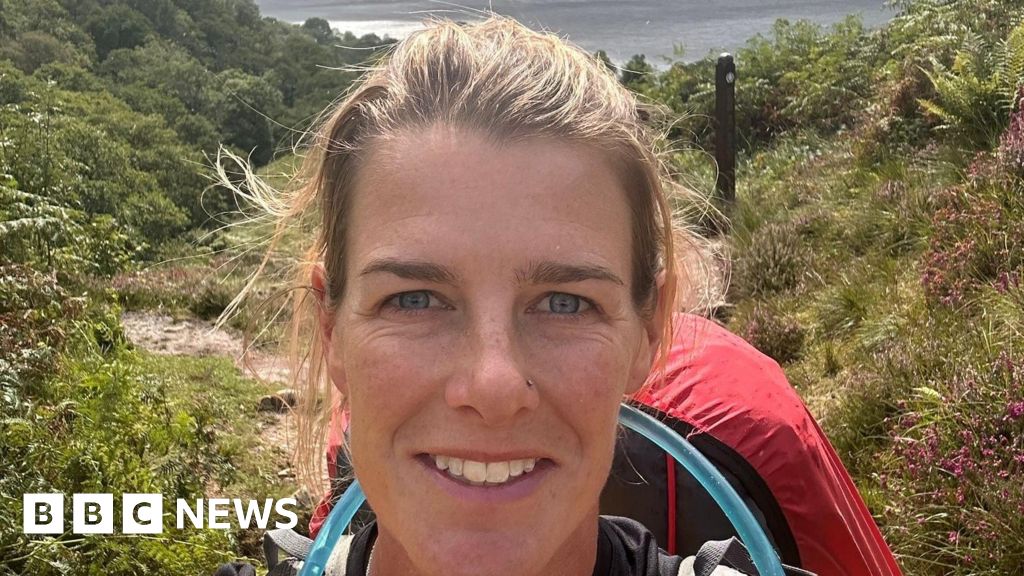 Ex-Worcester cricketer in charity walk after anorexia battle