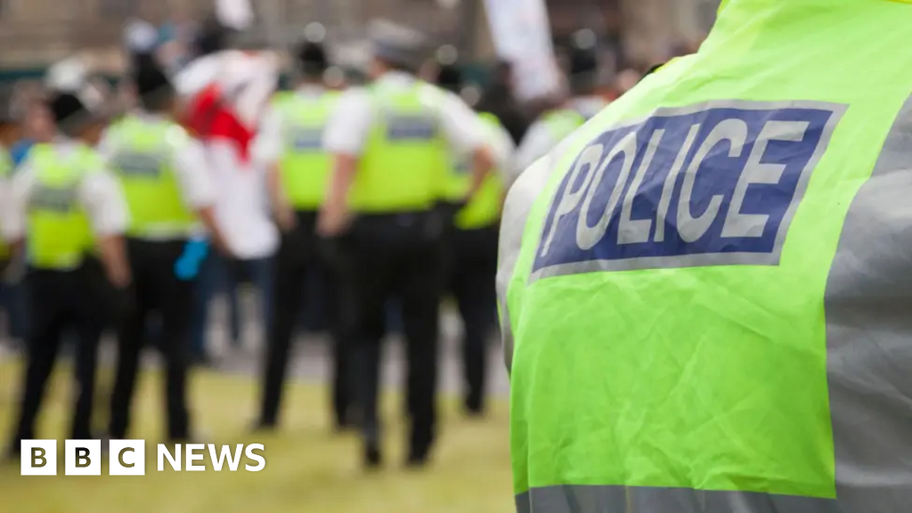 Thames Valley Police staff sacked 39 for sexual misconduct