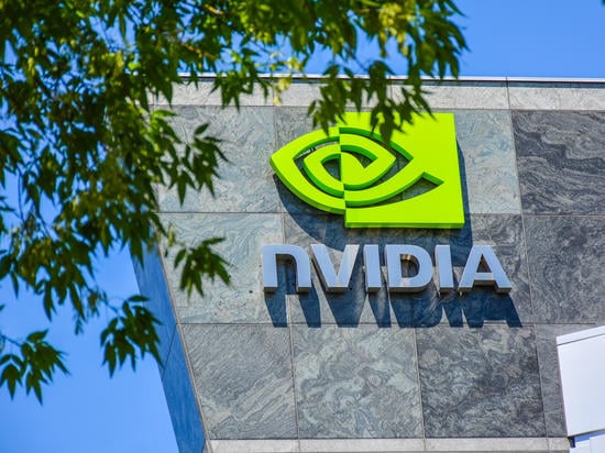 Nvidia Red-Hot Chips Reignite in China Amid Share-Loss Warning