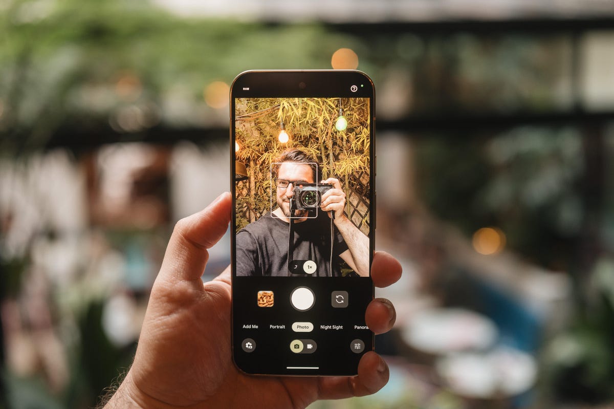 google-pixel-10-pro-xl-fold-review-cnet-lanxon-93