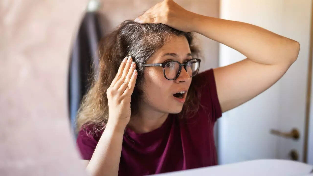 Grey hair as a warning sign of health disorders