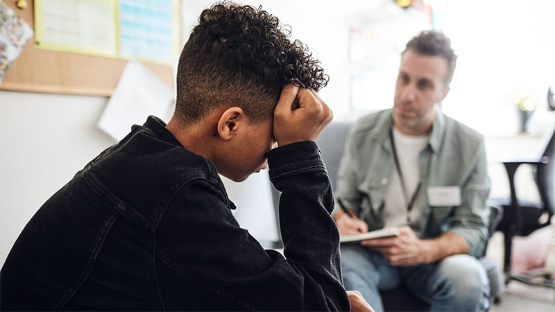 Talk Therapy Less Effective in Young vs Middle-Aged Adults