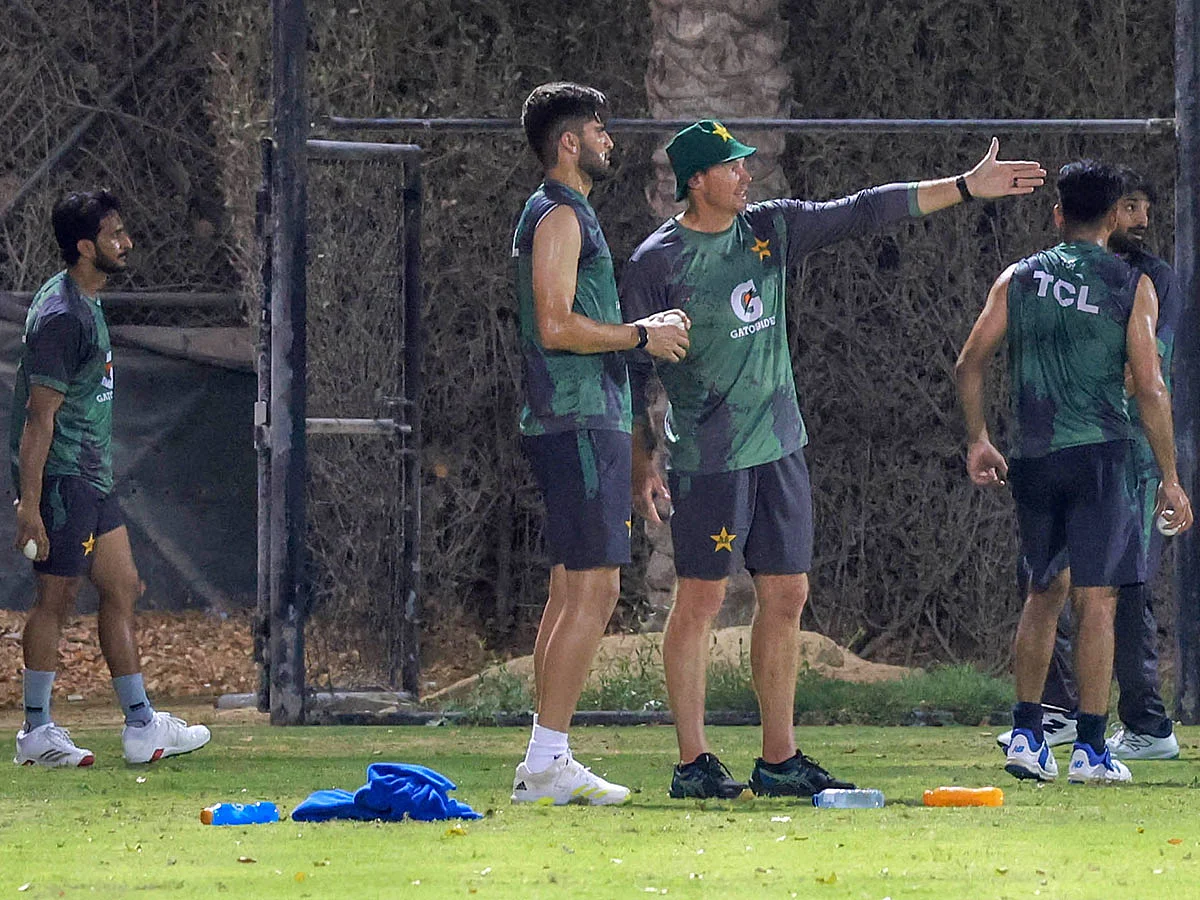 Pakistan hit the nets to prepare for India showdown