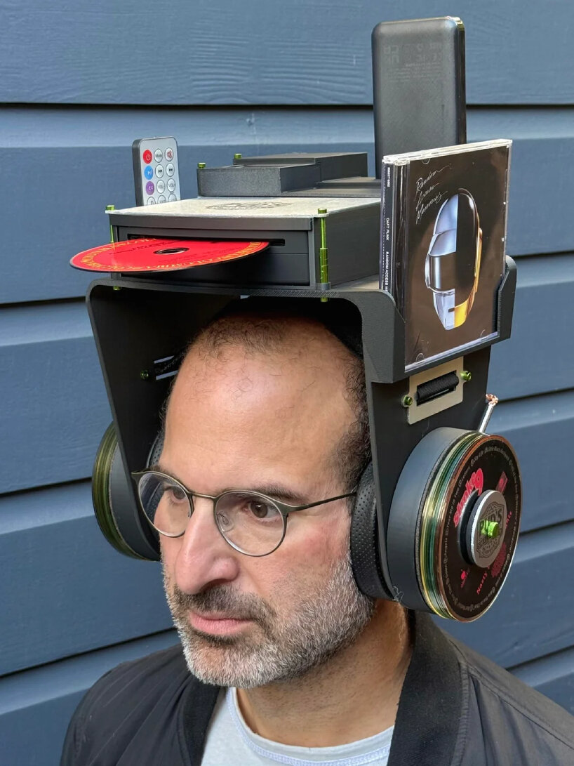 pud headphones CD player