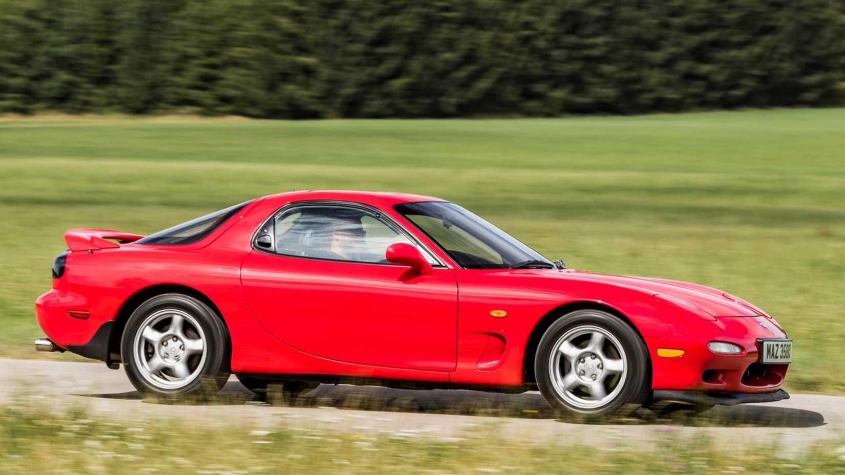 Mazda RX-7 1992 side angled
