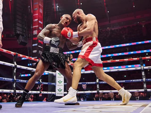 Boxing clash set for November in London