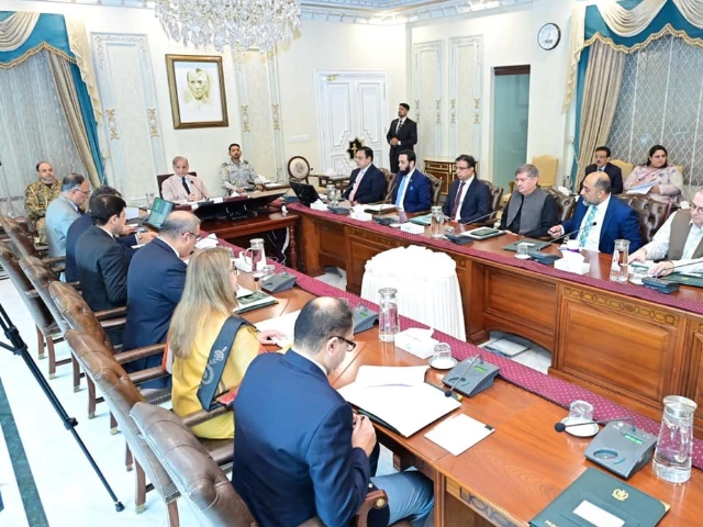 PM orders completion of 100MW G-B solar project in one year