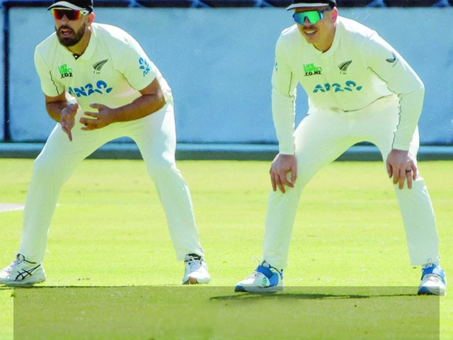 New Zealand beat Zimbabwe by nine wickets