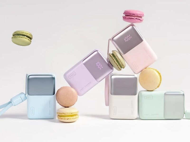 Ultra-Compact Power Banks : Pocket Rocket P50