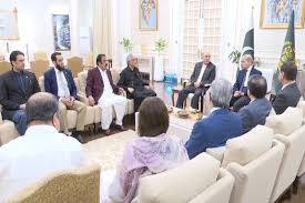 President Zardari offers condolences to PM on cousin’s death