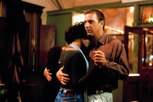 Whitney Houston and Kevin Costner in THE BODYGUARD, 1992.