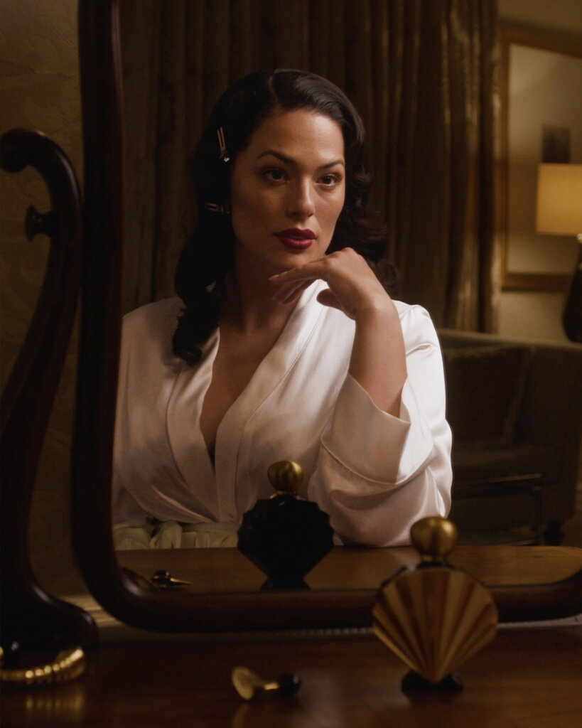 Vénus by Nina Ricci Intense campaign featuring model Ashley Graham