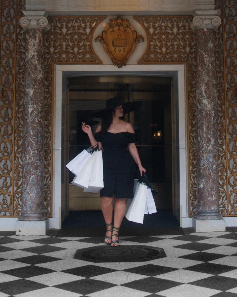 Vénus by Nina Ricci Intense campaign featuring model Ashley Graham