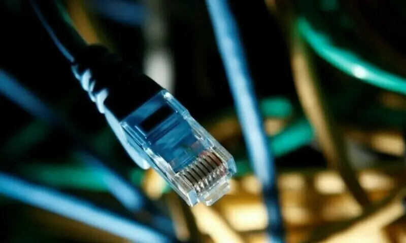 Submarine cable damage may degrade internet services during peak hours: PTCL – Pakistan