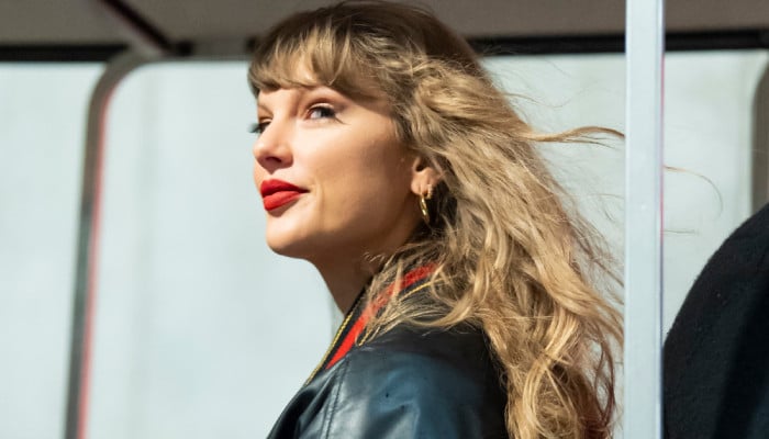 Taylor Swift fans react to big reveal after countdown