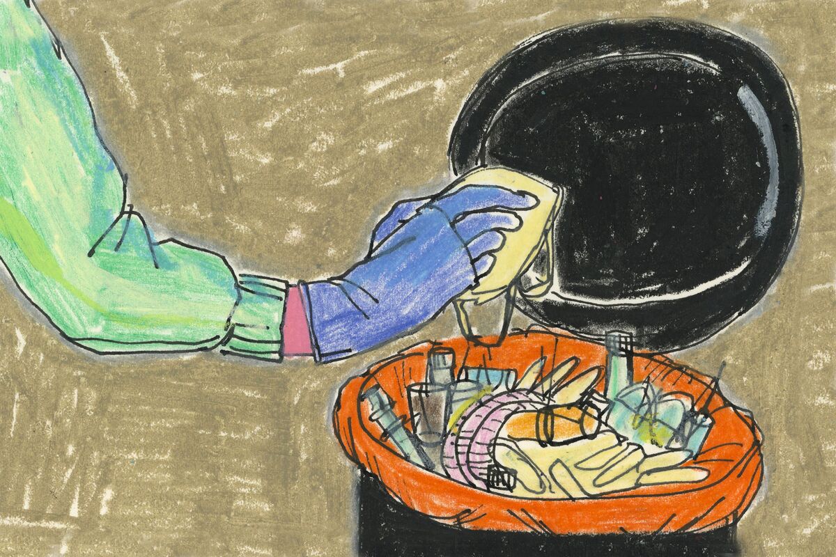 The Doctor Fighting Medicine’s Addiction to Plastic Waste