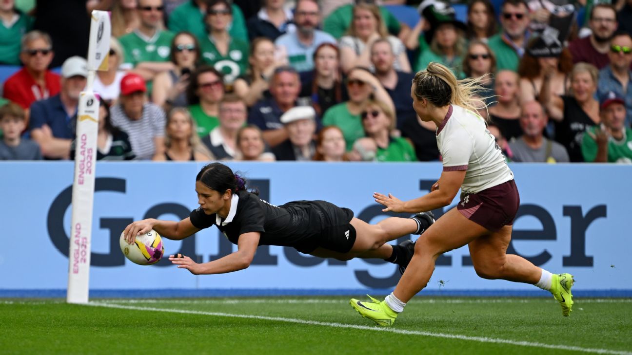 Women’s Rugby World Cup: New Zealand dismantle Ireland in 40-0 thrashing