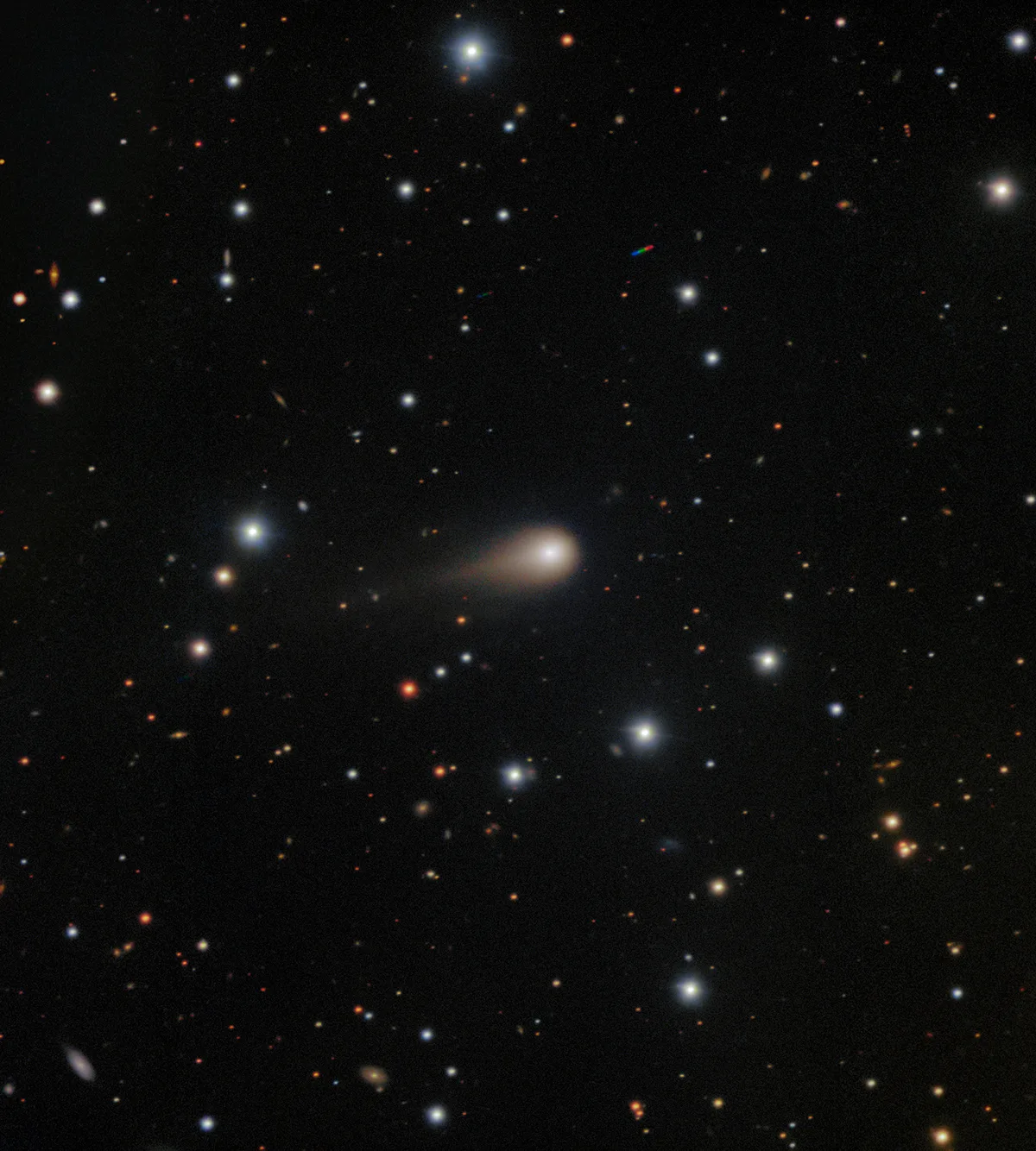 A deep image of interstellar comet 3I/ATLAS captured by the Gemini Multi-Object Spectrograph (GMOS) on Gemini South at Cerro Pachón in Chile, 27 August 2025. Credit: International Gemini Observatory/NOIRLab/NSF/AURA/Shadow the Scientist. Image Processing: J. Miller & M. Rodriguez (International Gemini Observatory/NSF NOIRLab), T.A. Rector (University of Alaska Anchorage/NSF NOIRLab), M. Zamani (NSF NOIRLab)