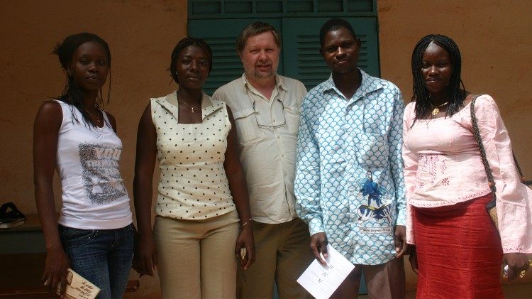 Guido with some film makers at the Interantional film festivl FESPACO - Ouagadougoou 2009
