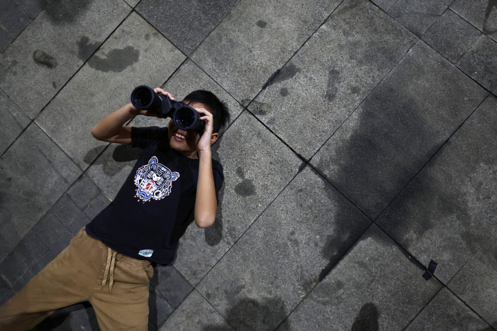 Total lunar eclipse rises over Jakarta