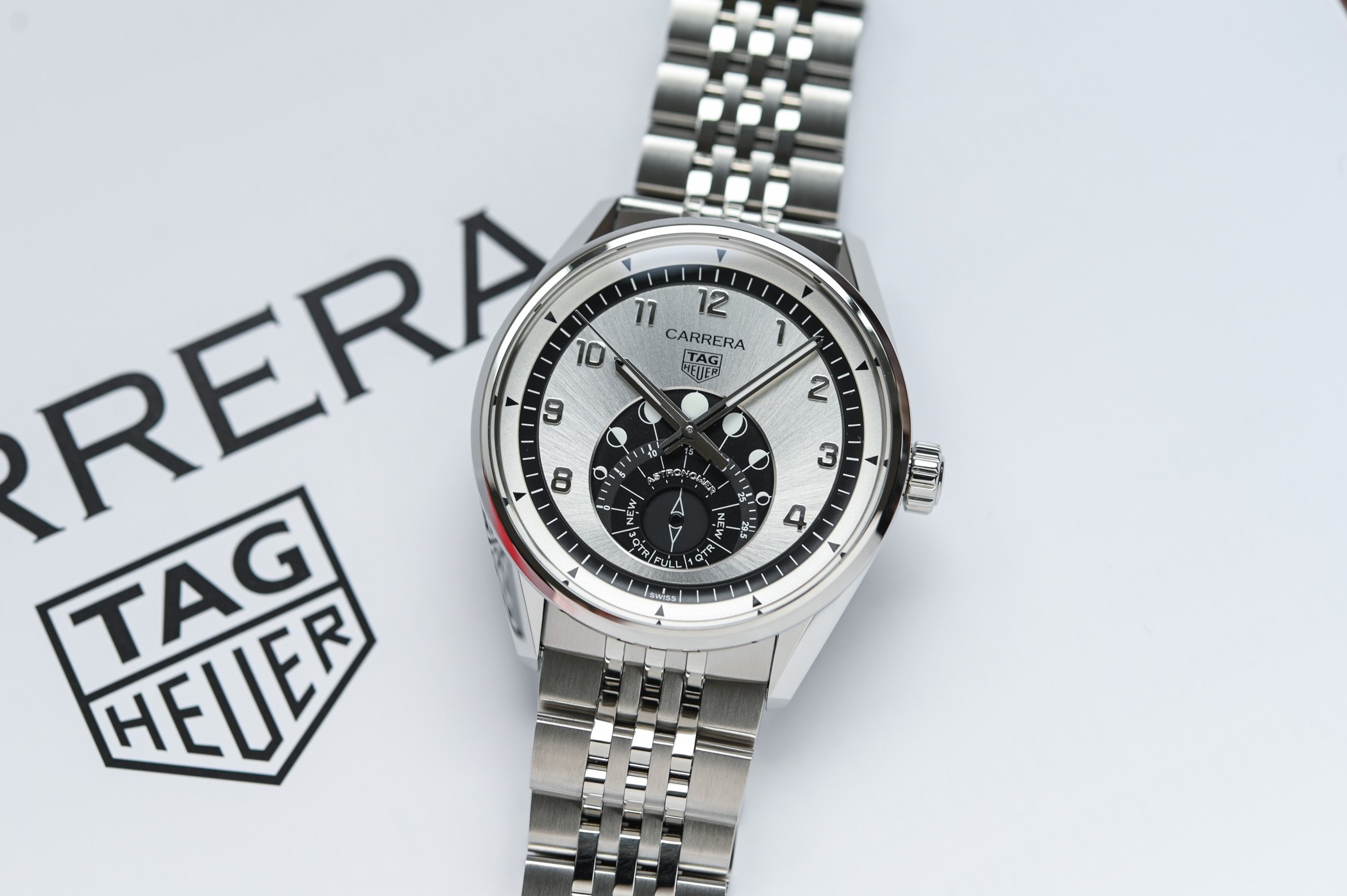 The new TAG Heuer Carrera Astronomer