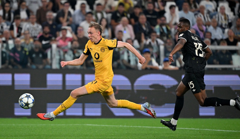 Dortmund on lookout for leaders as familiar cracks emerge