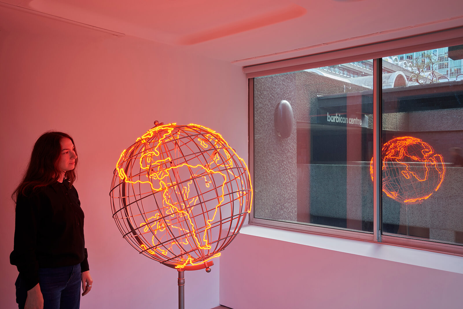 ‘Hot Spot (stand)’, 2018, Mona Hatoum, on view at ‘Encounters - Giacometti x Mona Hatoum’, Barbican Art Gallery, 2025|Barbican Art Gallery|STIRworld