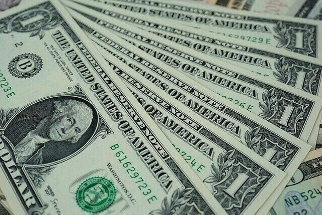 US dollar falls sharply – Business & Finance