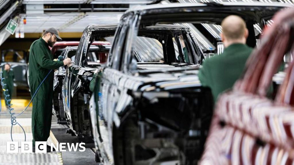 JLR supply chain staff told to apply for universal credit, union says