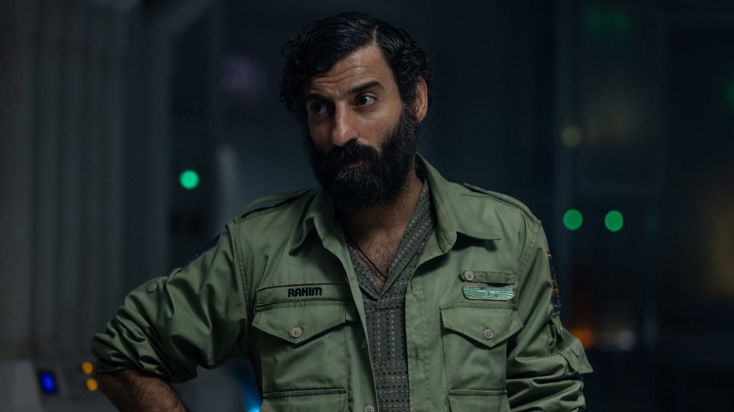 Earth’ Creator on That Stand-Alone ‘Alien’ Movie Episode