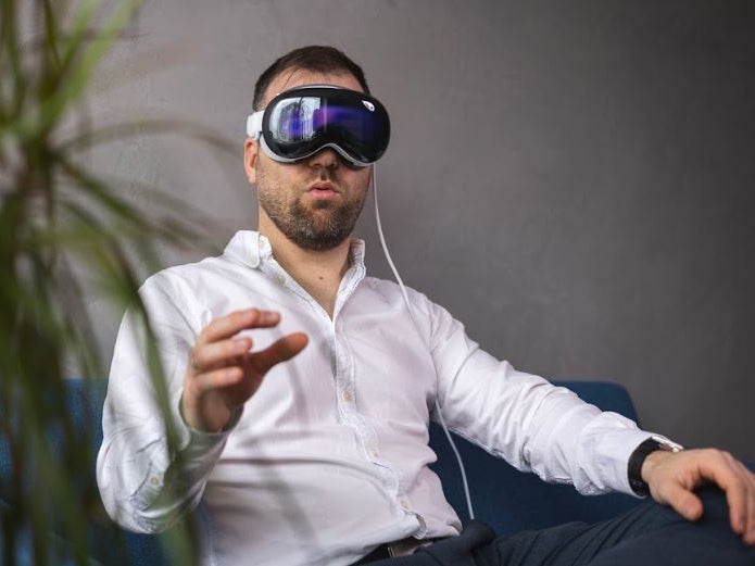 The R1 chip handles input for the Vision Pro. | Image credit — PhoneArena - Apple’s new 2 nm chip will make the Vision Pro 2 even better