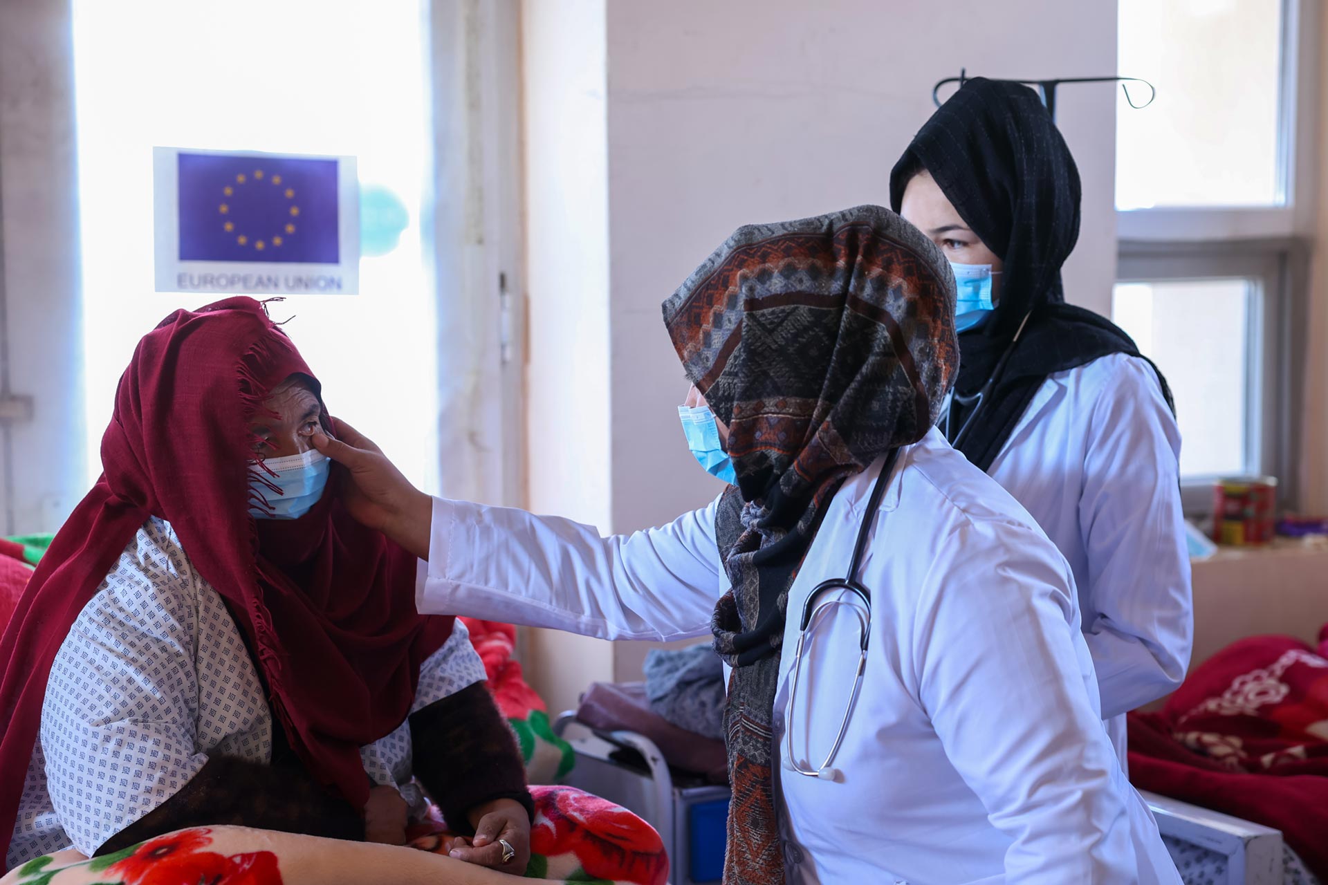 Doctors at the women’s and children’s drug addiction treatment centre in Bamyan Province examining patients.