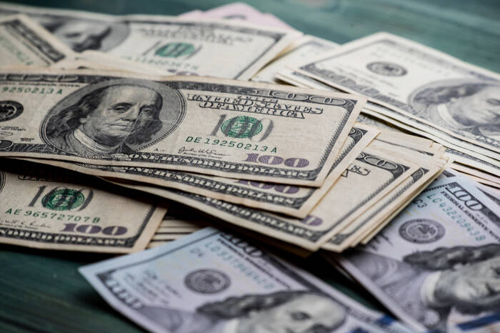 Dollar Under Pressure as Fed Rate Cut Looms: Analysis For EUR/USD, GBP/USD, USD/CAD, USD/JPY