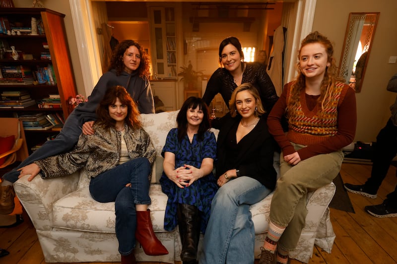 The Walsh Sisters: Marian Keyes on set with with Louisa Harland, Caroline Menton, Danielle Galligan, Máiréad Tyers and Stefanie Preissner.  Photograph Nick Bradshaw