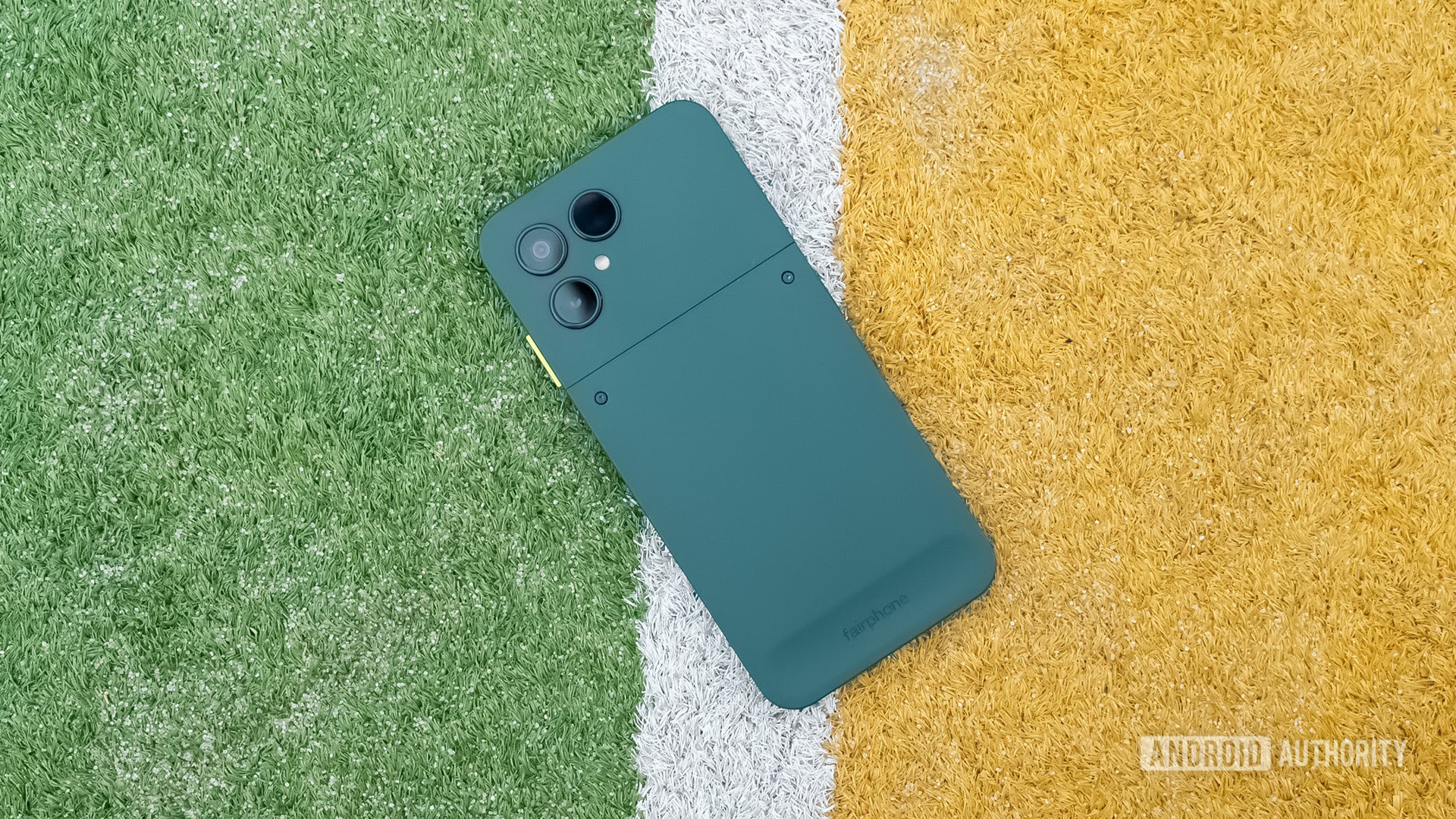 Fairphone Gen 6 laying down Fairphone Gen 6 laying down