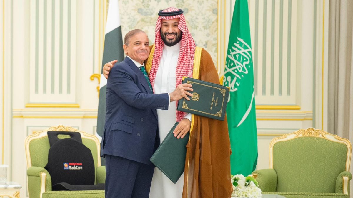 After signing defence pact, Pakistan says its nuclear program will be available to Saudi Arabia – Firstpost
