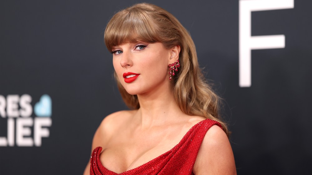 Taylor Swift Held Private Three-Hour Show For Jeff Jarrett’s Family
