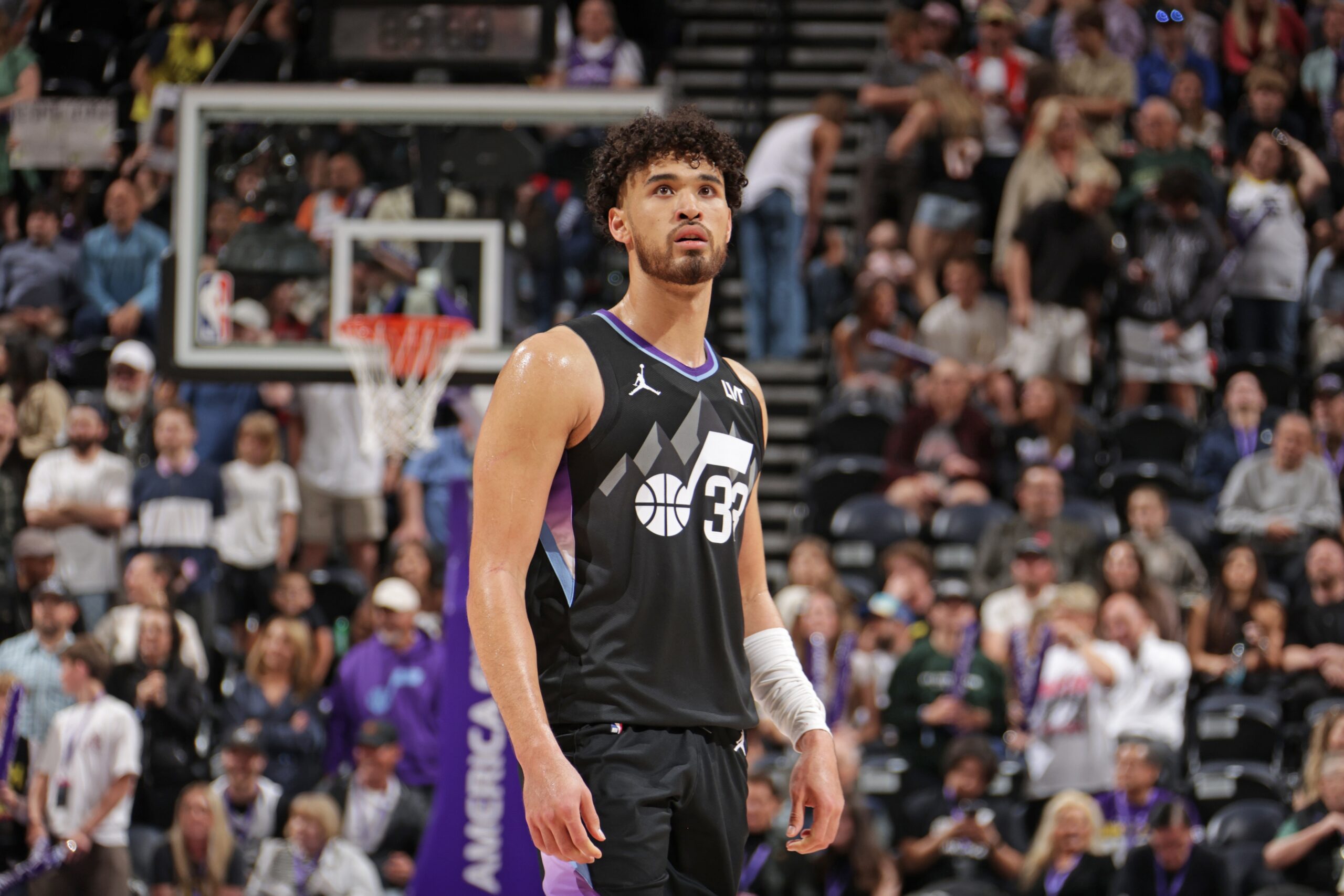 Timberwolves Sign Forward Johnny Juzang – NBA