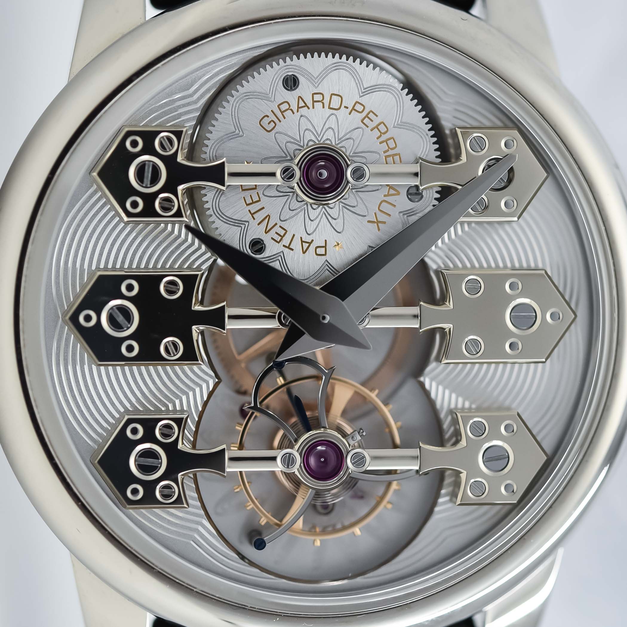 Girard-Perregaux La Esmeralda Tourbillon With Three Gold Bridges