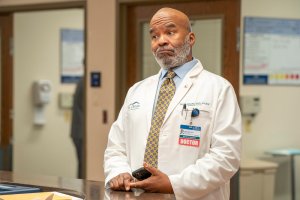 ST. DENIS MEDICAL -- "Pilot" -- Pictured: David Alan Grier as Dr. Ron -- (Photo by: Ron Batzdorff/NBC)