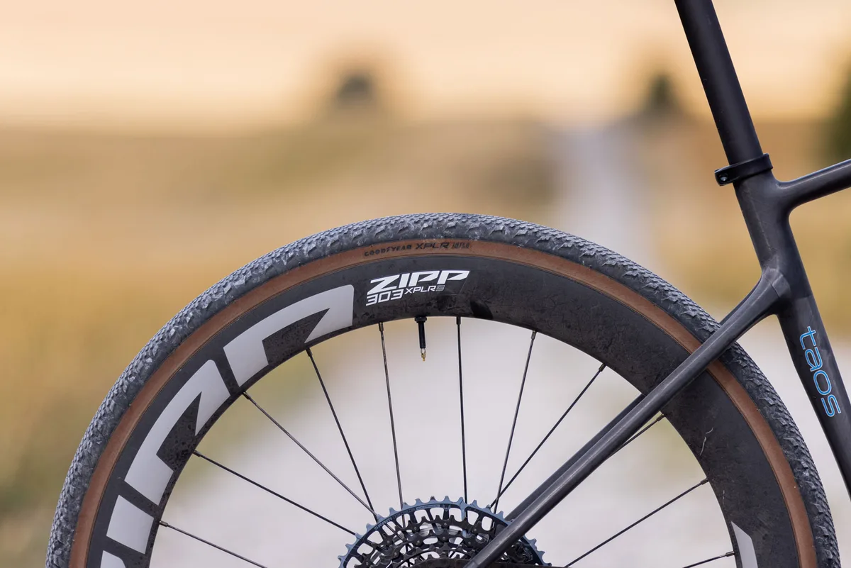 Zipp's 303 XPLRs