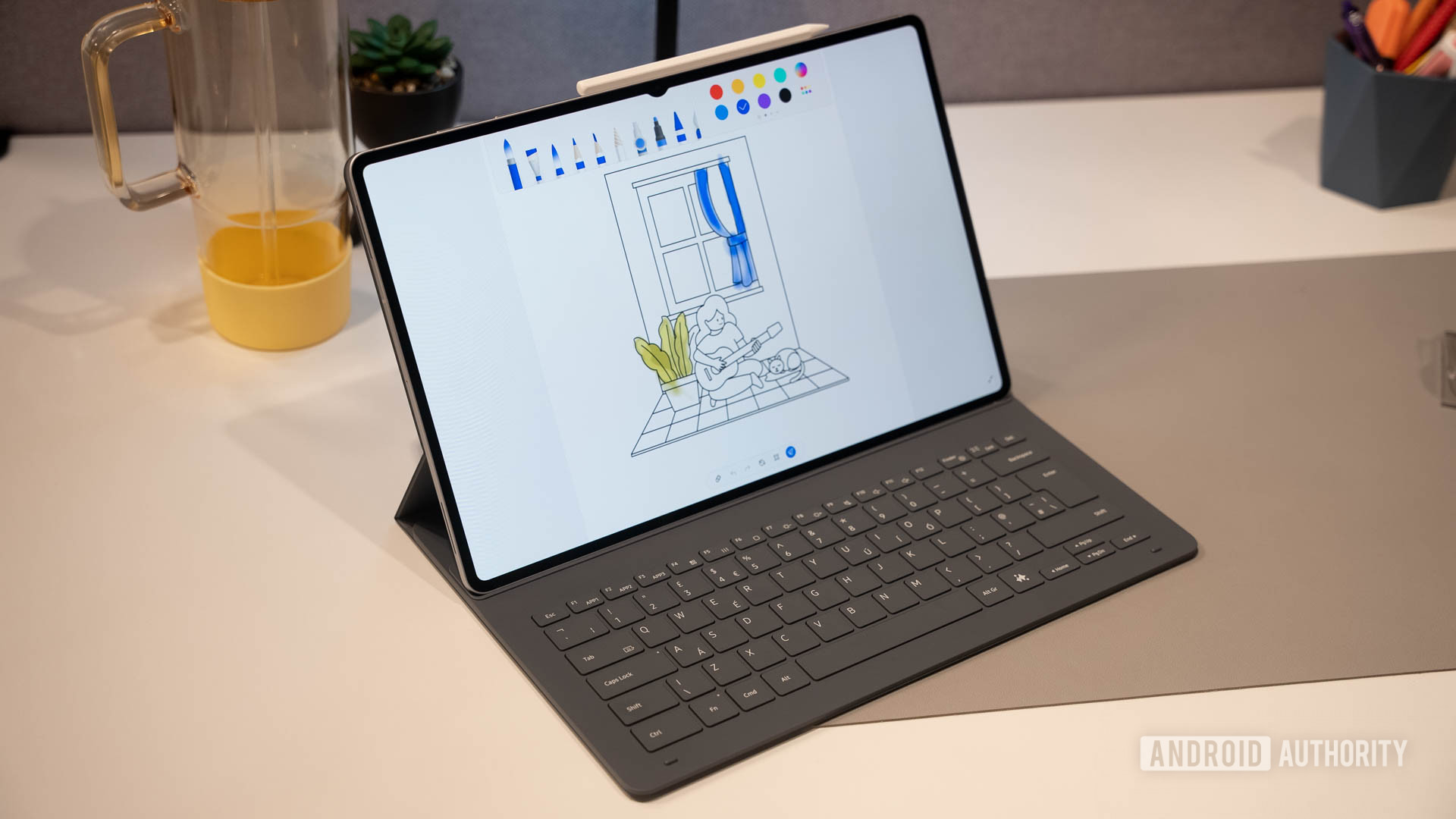 Samsung Galaxy Tab S11 Ultra with keyboard folio and S Pen Samsung Galaxy Tab S11 Ultra with keyboard folio and S Pen