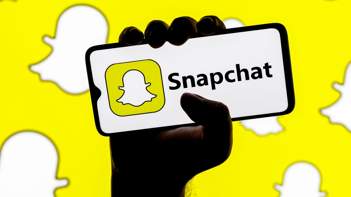 Snapchat Introduces Imagine Lens with AI Image Generation for Snaps