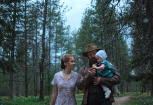 TRAIN DREAMS - (L-R) Felicity Jones as Gladys and  Joel Edgerton as Robert Grainier. Cr: Netflix © 2025
