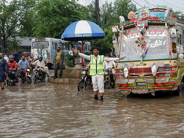 New weather system over Sindh, Balochistan may bring torrential rains: PMD