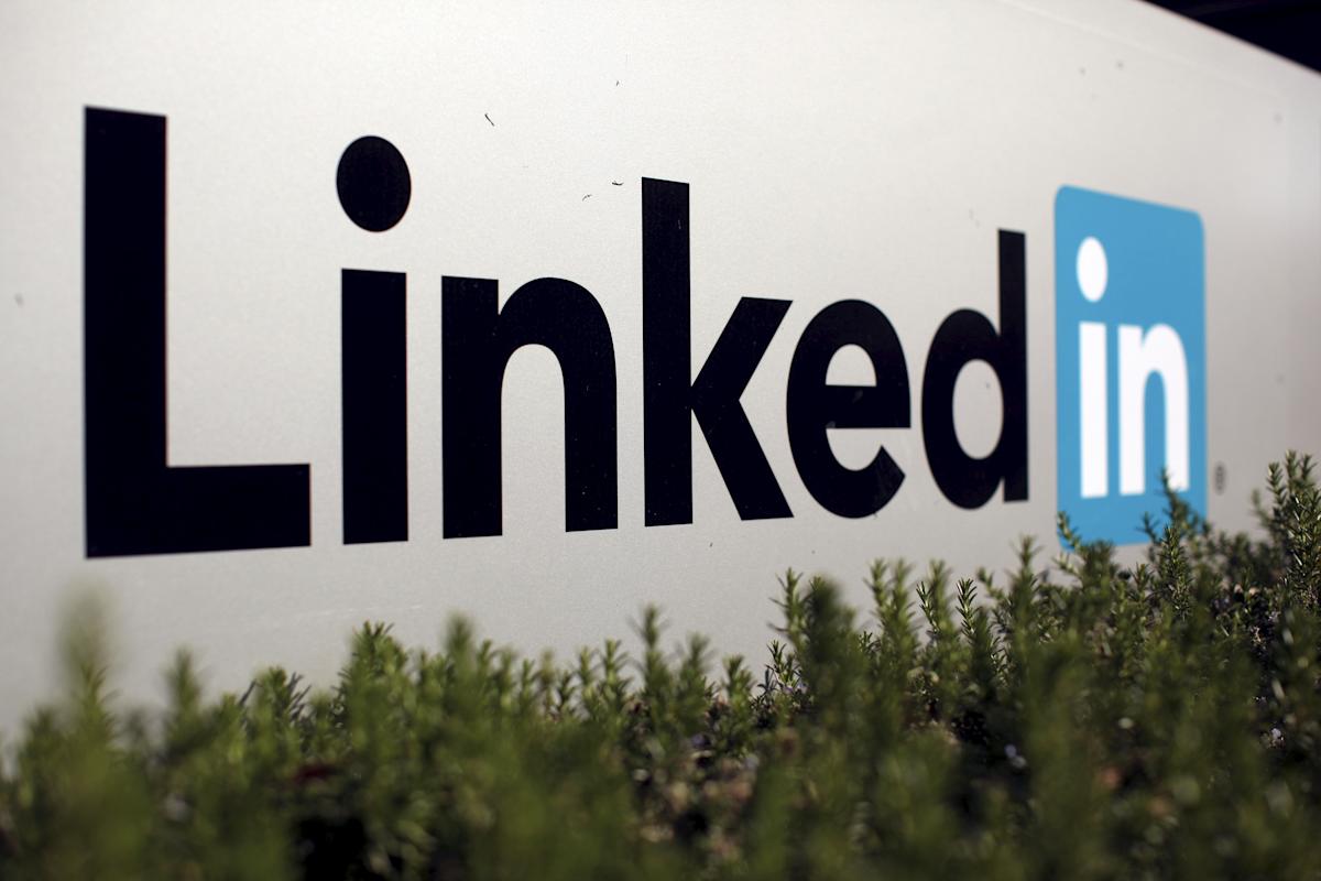 LinkedIn will require recruiters and executives to verify their identity to cut down on scams