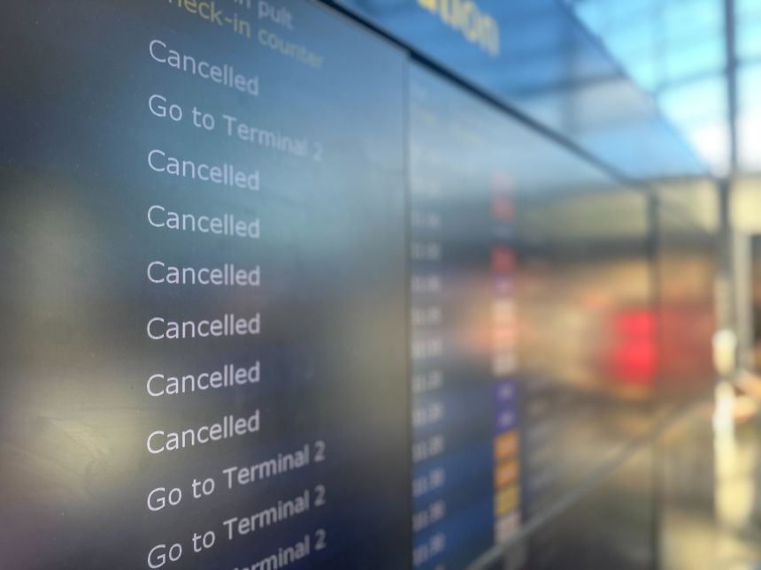 Canceled flights are listed on a display board at the airport in Copenhagen. The sighting of several large drones at the airports in Copenhagen and Oslo caused air traffic to be blocked for hours and also caused problems for travelers from Germany, in Copenhagen, on September 23, 2025.