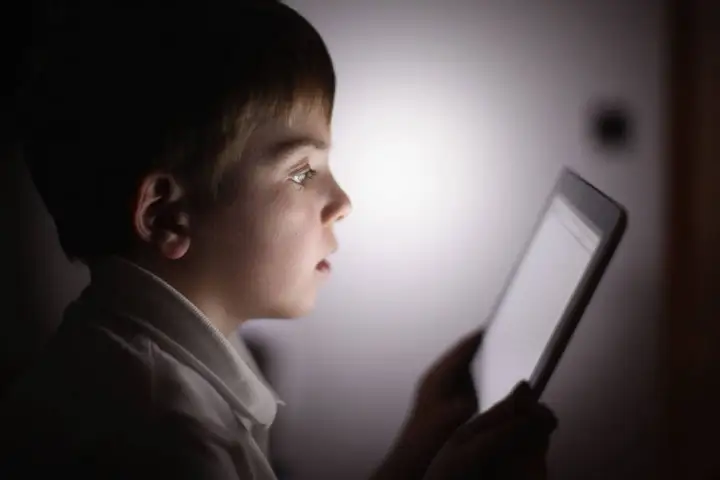 Excessive mobile phone use harming children’s health: Dr. Waqas Naeem